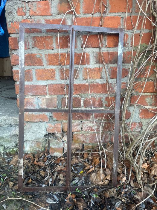 Stalowe ramy z okna vintage