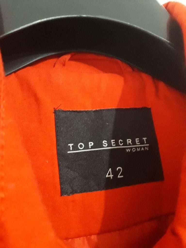 Plaszcz nowy top secret 42