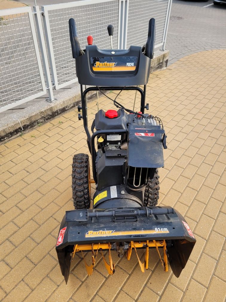 Odśnieżarka Partner PSB 240