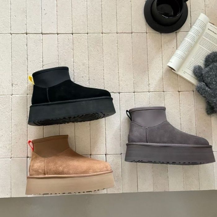 Натуральні угги Ugg на масивній підошві висока