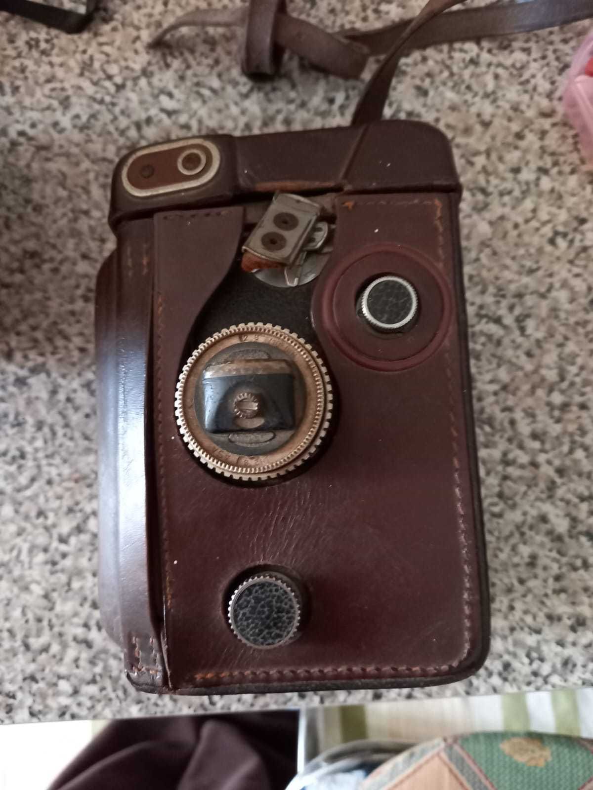 Máquina de Filmar de 8 mm - Usada