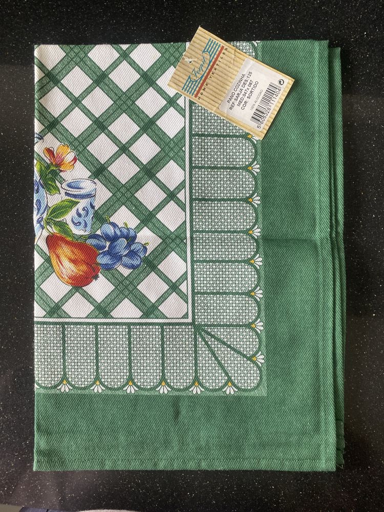 Pano de louça novo com etiqueta