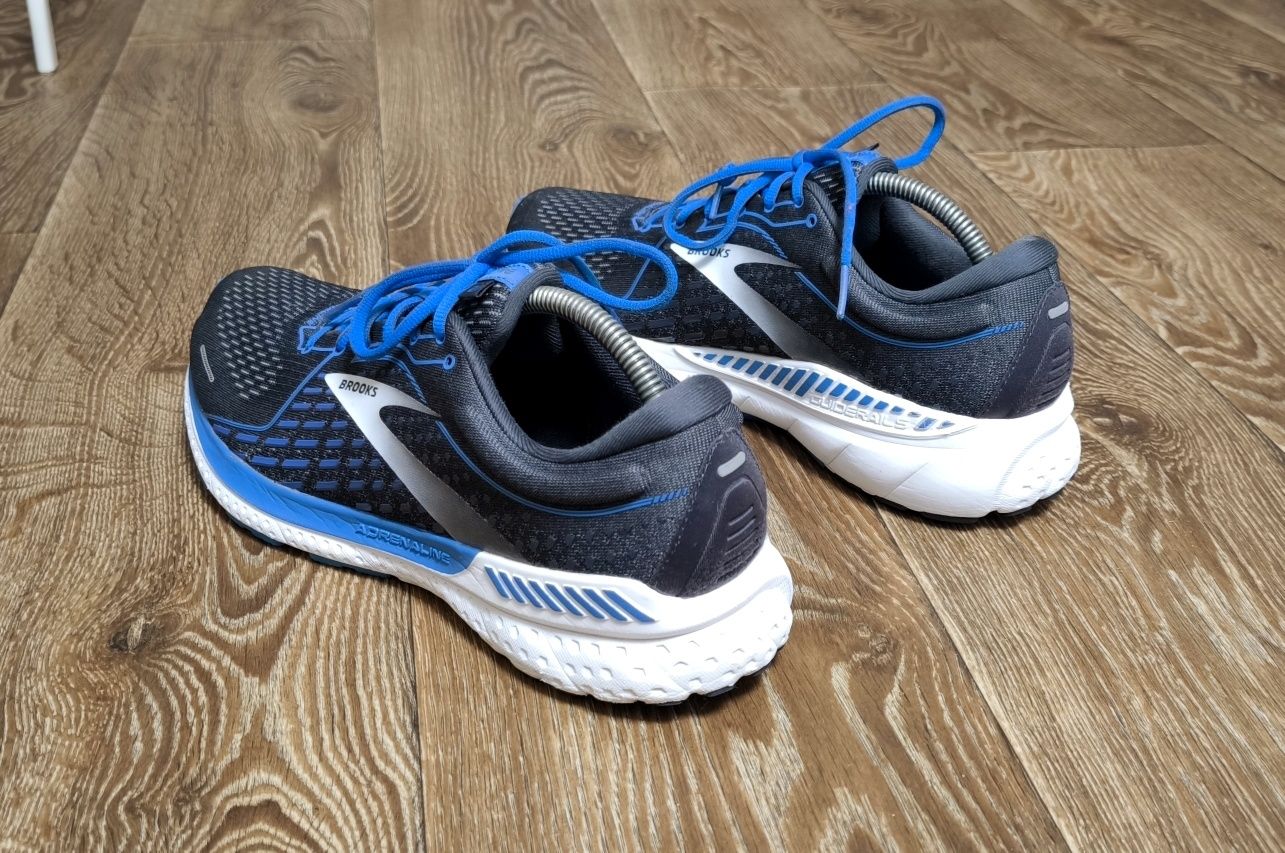 Мужские беговые кроссовки Brooks Adrenaline 11