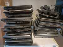 30 laptopów oraz notebooków.
