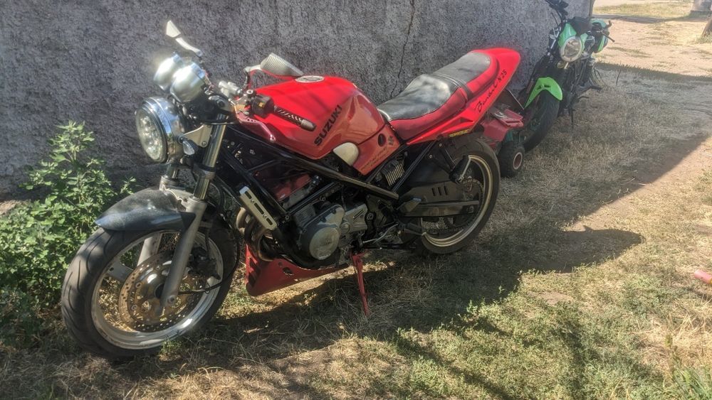 Сузукі бандіт 250