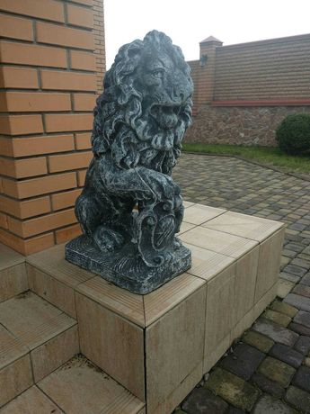 Садовая скульптура "Лев"  (бетон) - 890 грн.