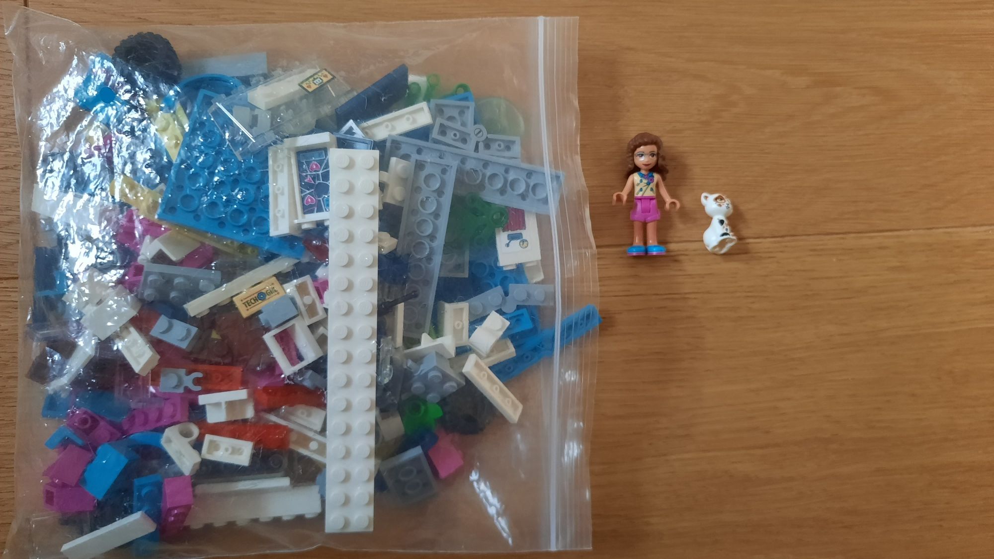 Kompletny Lego Friends 41333 Furgonetka Olivii