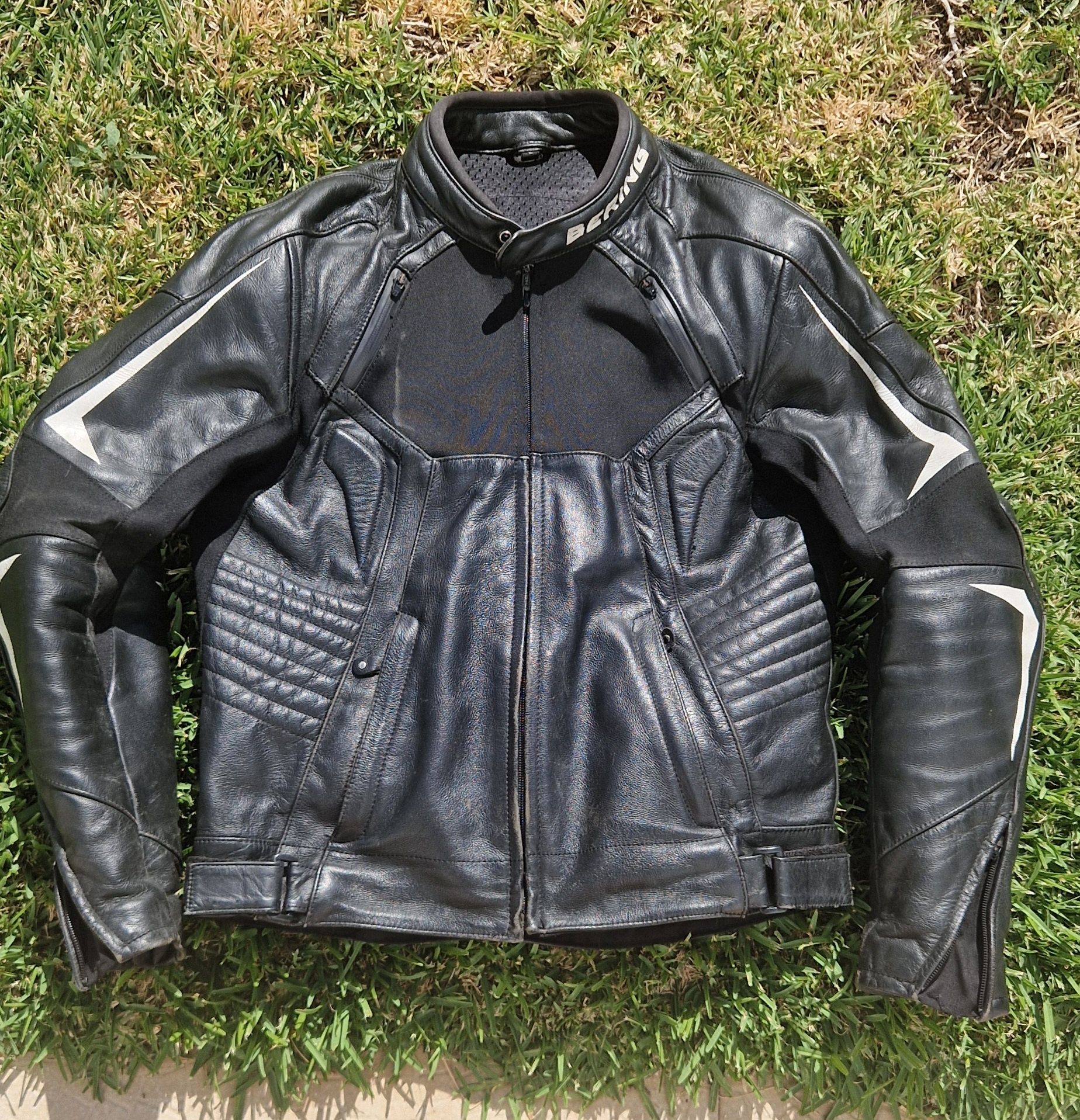 Casaco moto bering em pele