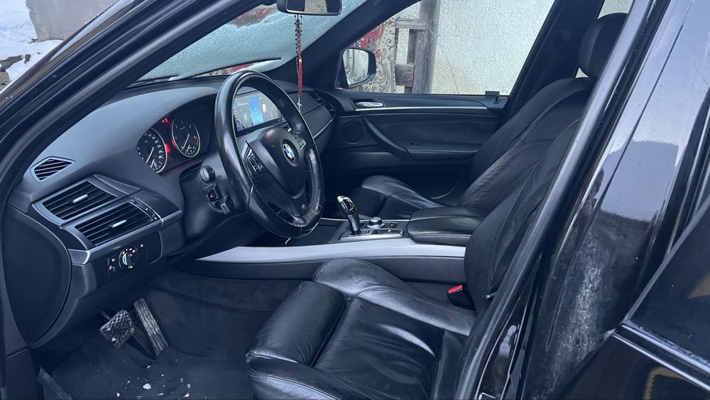 Автомобіль BMW х5 е70