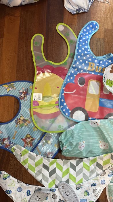 Zestaw śliniak, apaszek dziecięcych