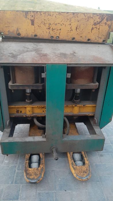 Гільотинні ножиці довжина 800 мм
Машин