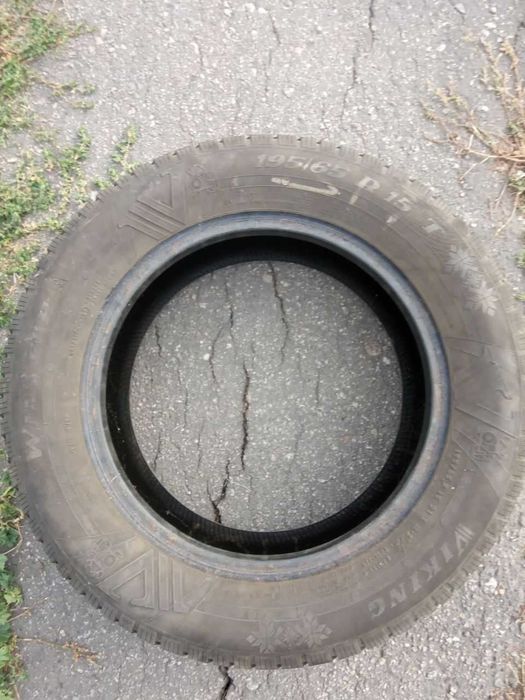 Продам резину, шини Viking WinTech 195/65 T R15, б/у, зима.