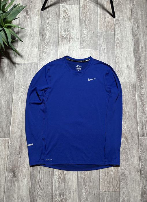 Лонгслив Nike Running Contour Dri-Fit Training Long Sleeve