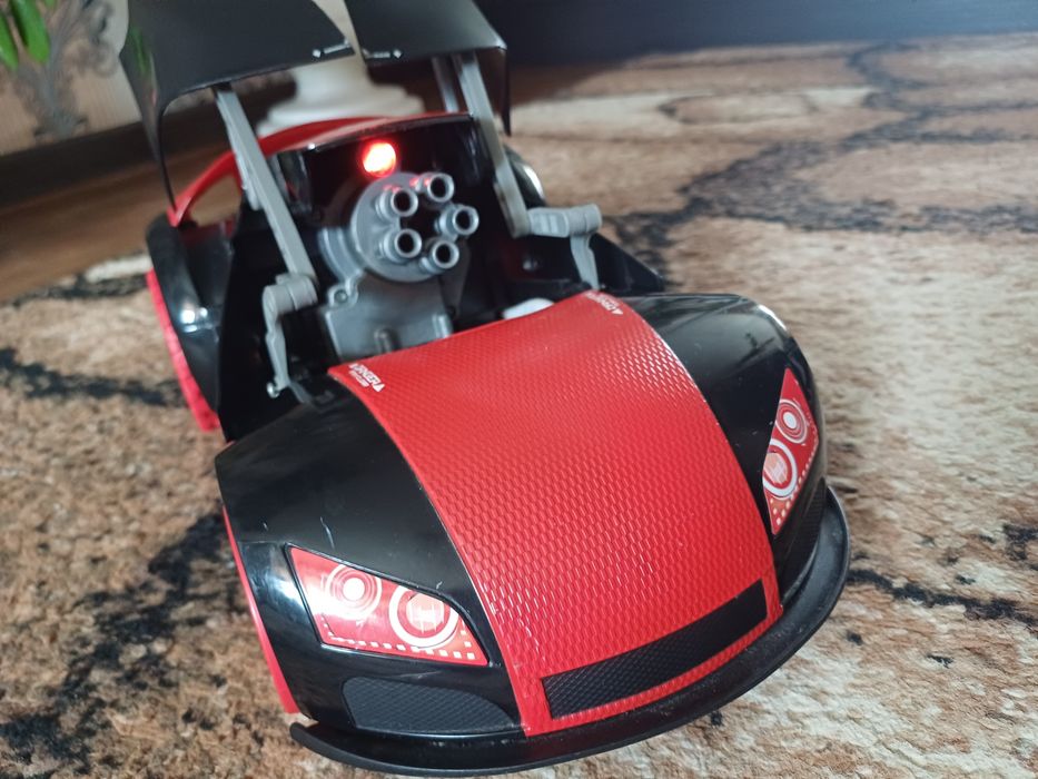 Продам машинку  Maisto Tech Street Troopers Project на дистанційному р