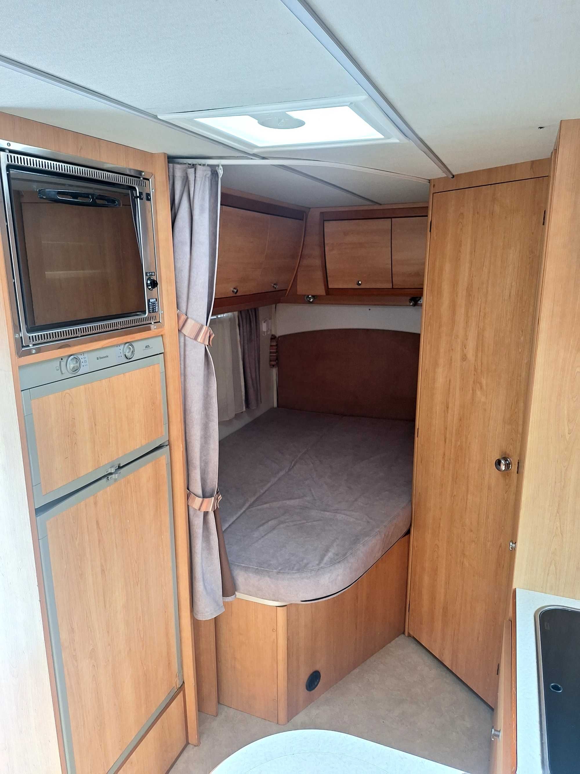Autocaravana fordtransit  laika