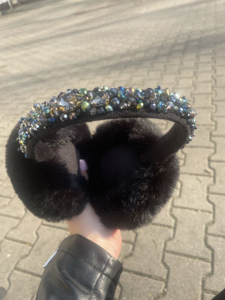 Nauszniki z futerkiem i koralikami Handmade Super CeNa