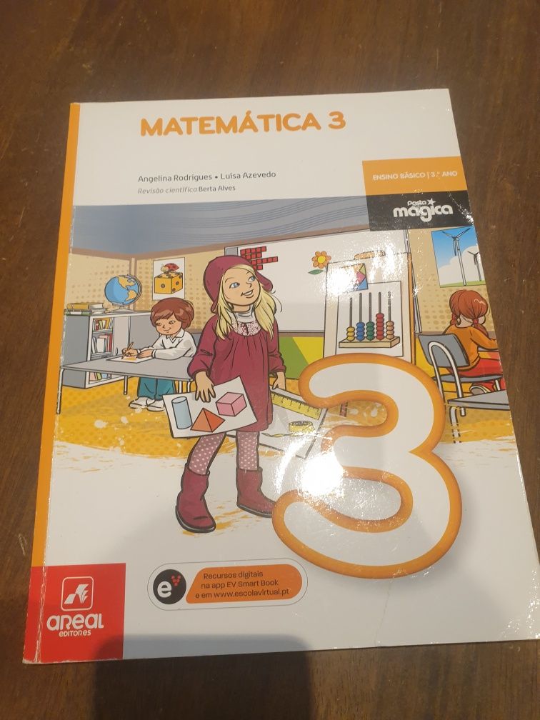 Livros escolares 3° ano