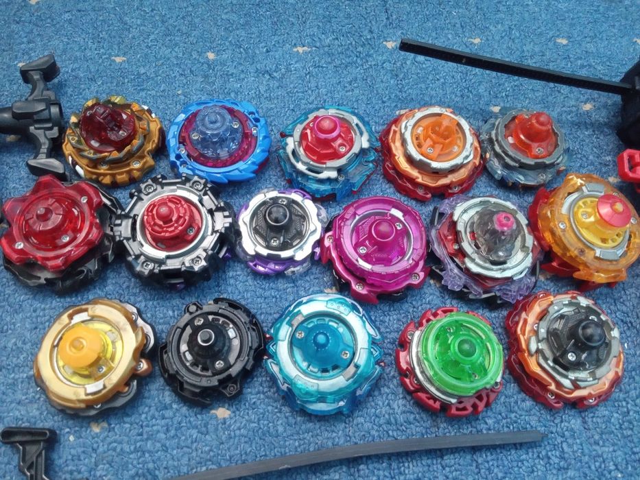Бейблейди 16 шт з двома запускалками