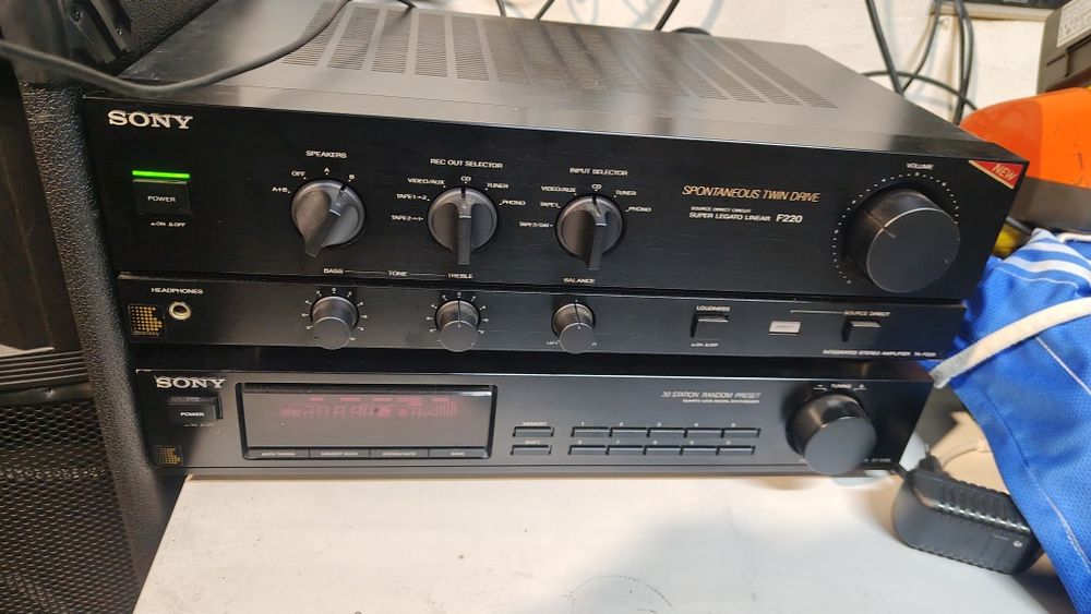 Sony wzmacniacz f 220 tuner gratis