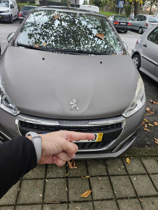 Peugeot 208 gt line