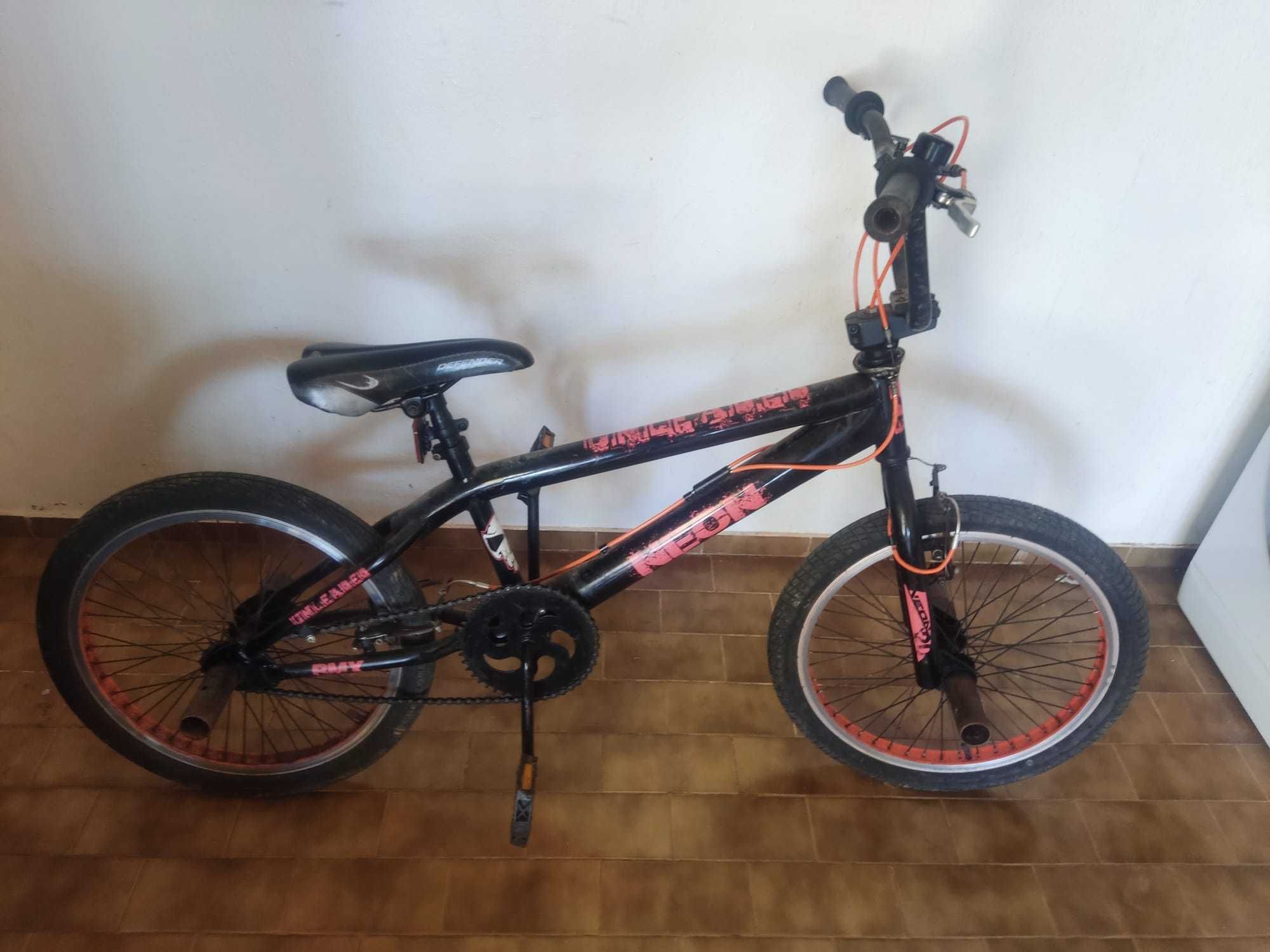 bmx para manobras marca NEON