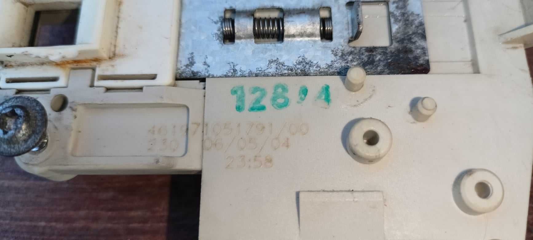 Blokada Zamek Drzwi Whirlpool AWM 6071