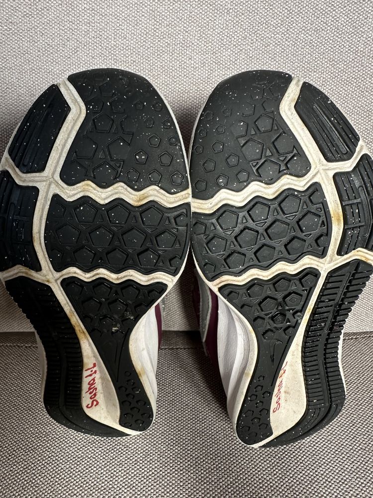 Кросівки Nike, 28 розмір