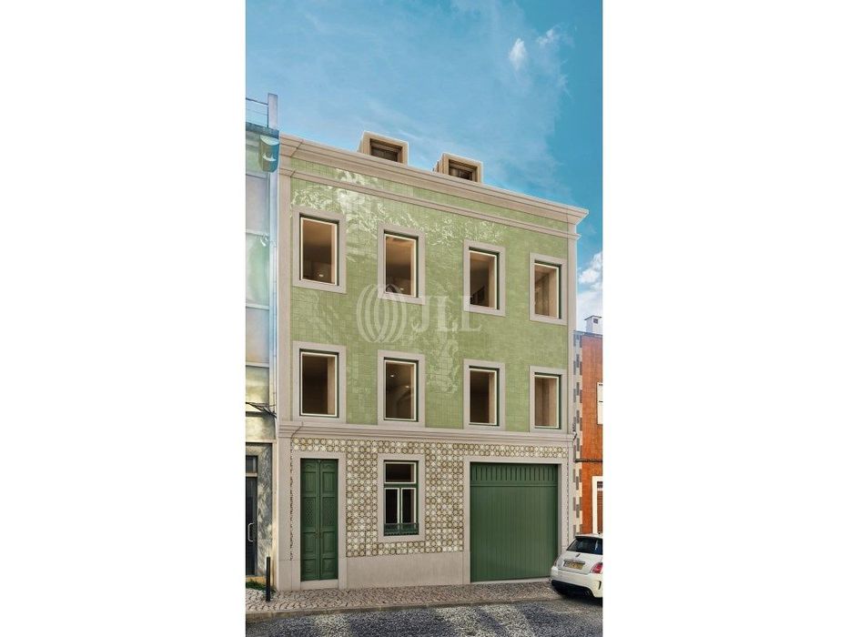 Moradia T4+1 com projeto aprovado, em Campolide, Lisboa