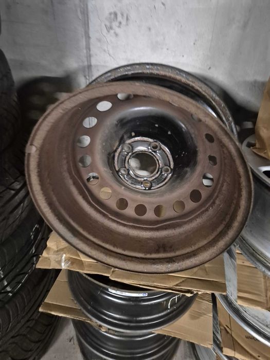 4xfelgi Renault 16 5x114,3 E47 otwór 66,1 KFZ 9563