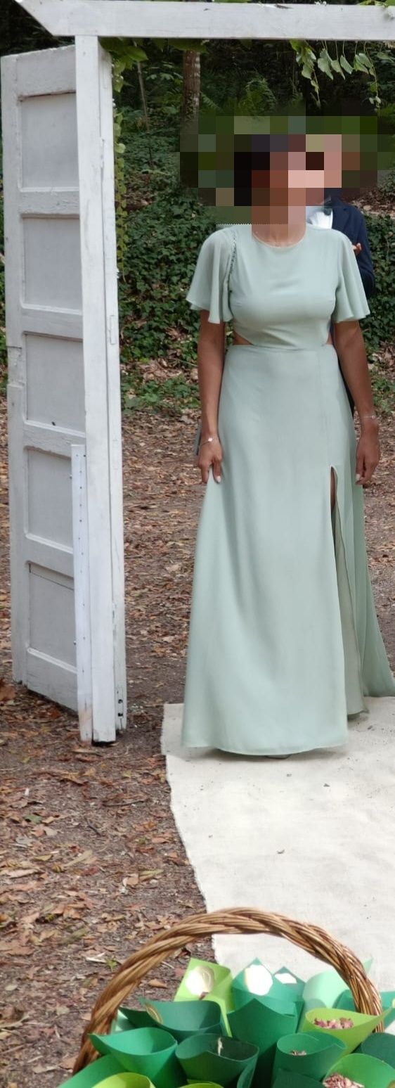 Vestido de cerimónia verde água, leve e elegante