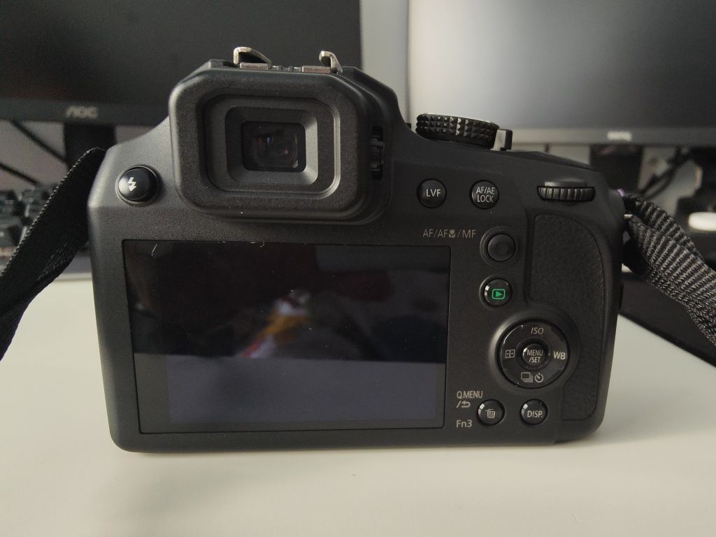 Máquina Fotográfica Panasonic Lumix DC-FZ82