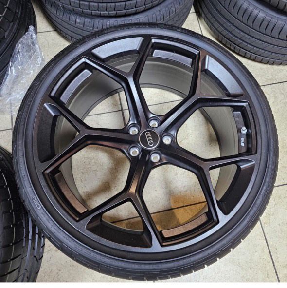 Koła Felgi Audi RS6 RS7 C8 Performance 22" ET19 Continental Lato 2025