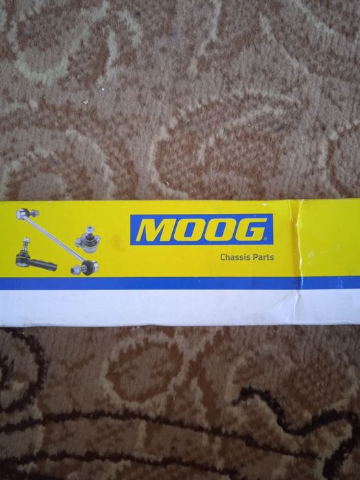 Продаєтья рульова тяга для Сітроен С 4.