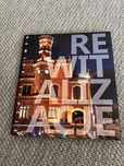 Rewitalizacje album o architekturze Deloitte Fenix Group