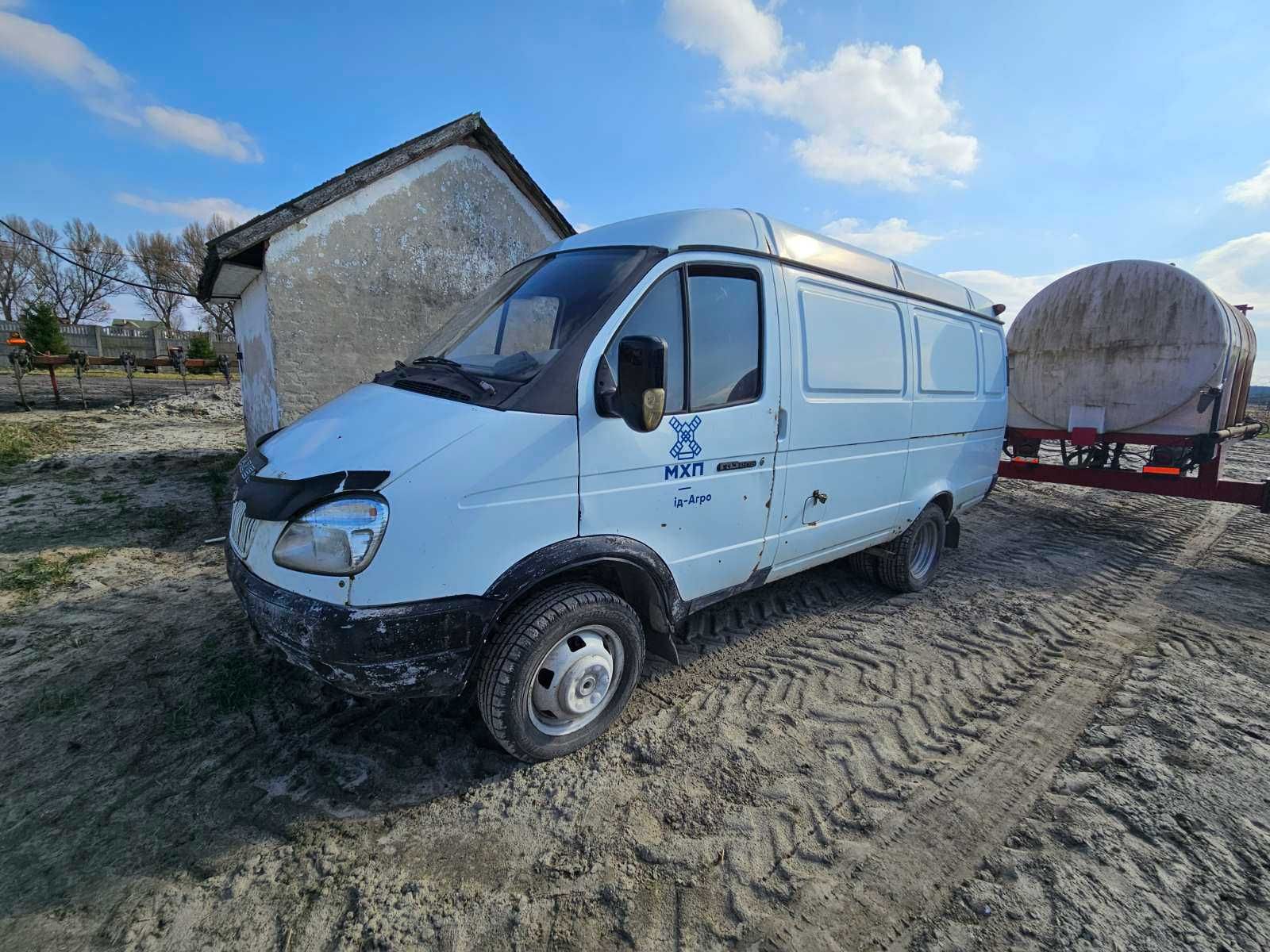 Автомобіль ГАЗ-2705