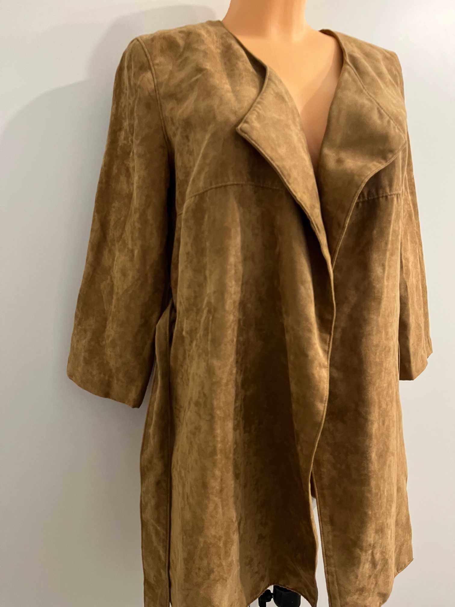 Płaszcz damski Reserved brązowy wiązany rozmiar 34