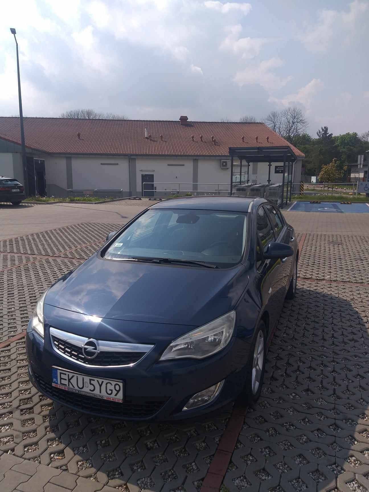 Opel astra j 1.7 cdti 2010r