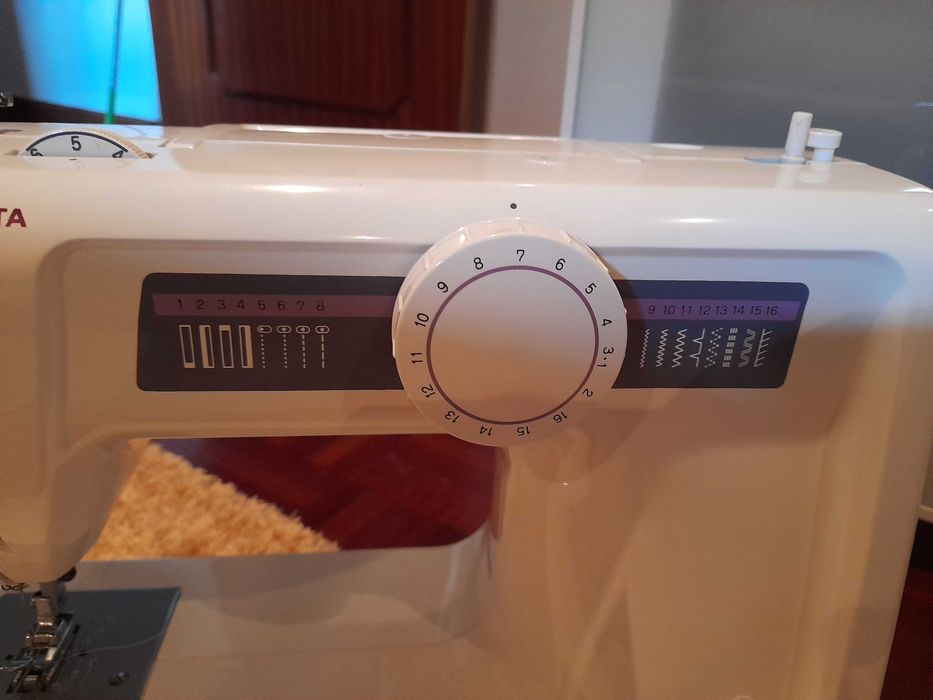 Vendo máquina de costura