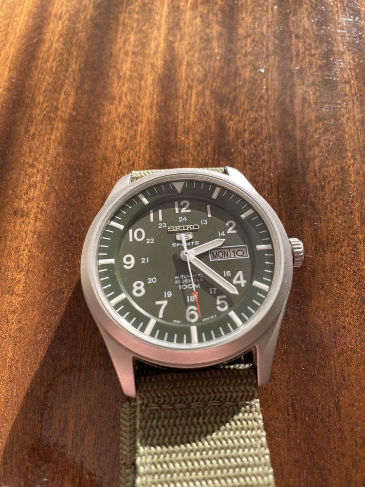 Seiko 5 Sports SNZG09K1 Automatic