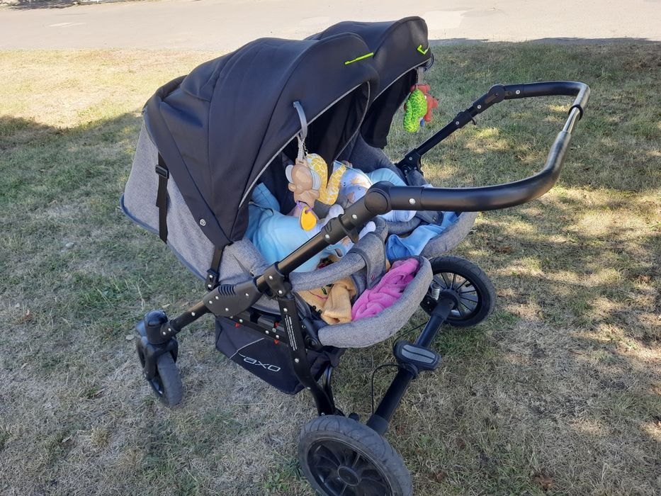 Продам коляску для двійні