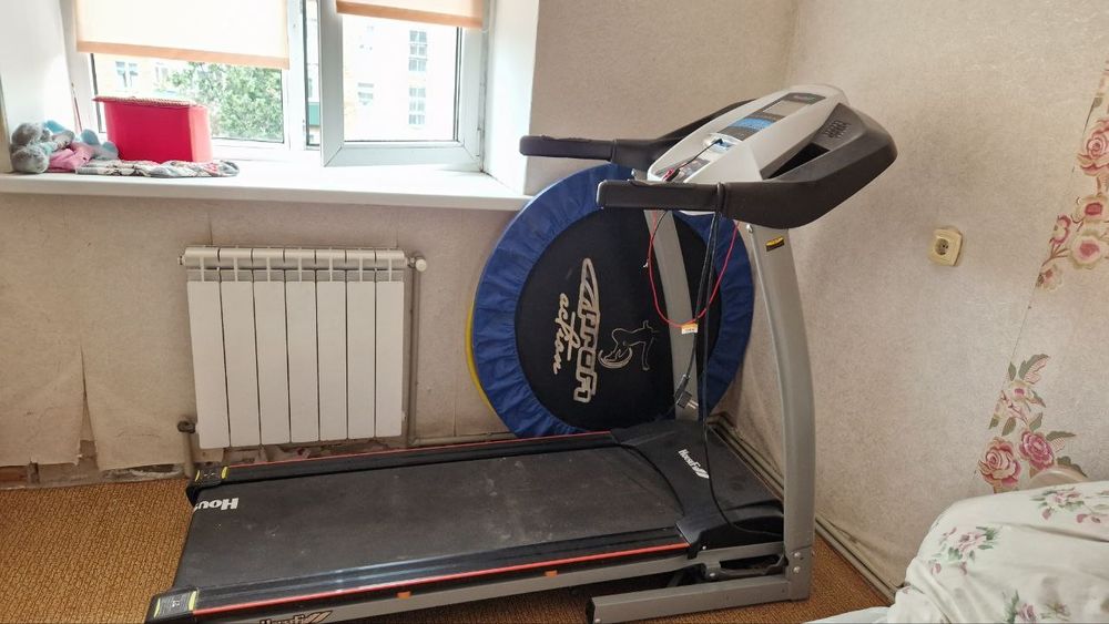 Беговая дорожка Housefit HT 9856E
