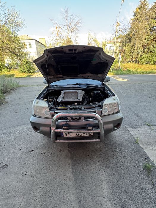 Nissan X-Trail-2001 року