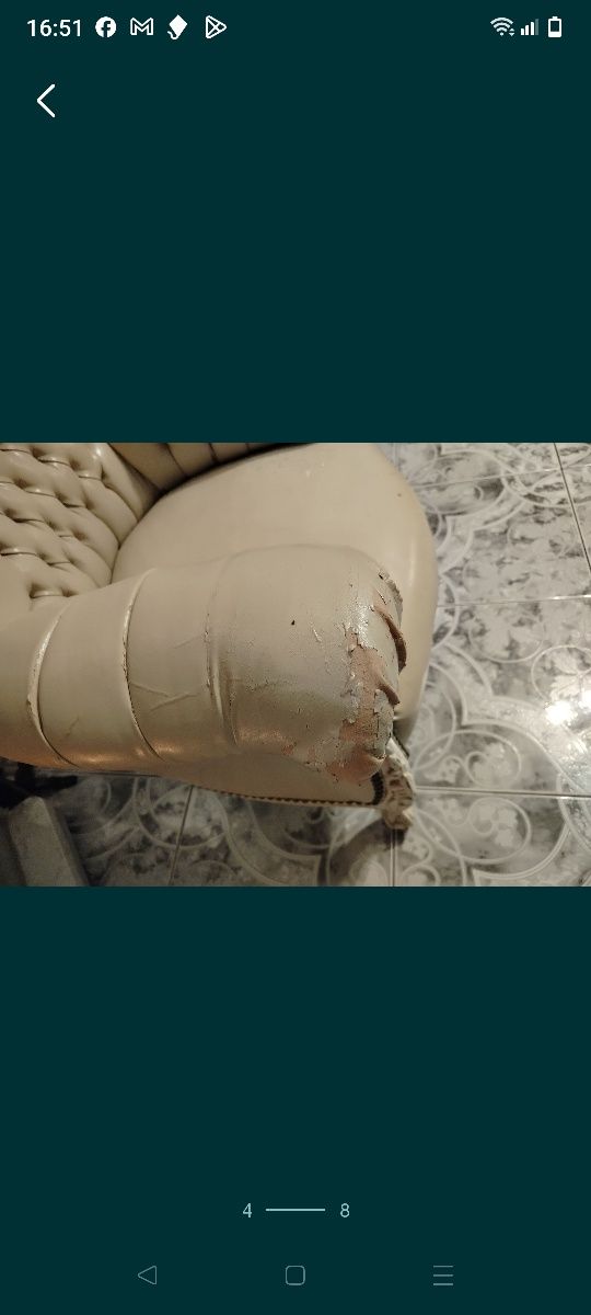 Piękny duży pikowany fotel tron