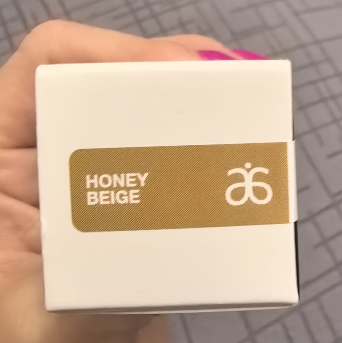 Podkład fluid Arbonne Honney Beige 30 ml.