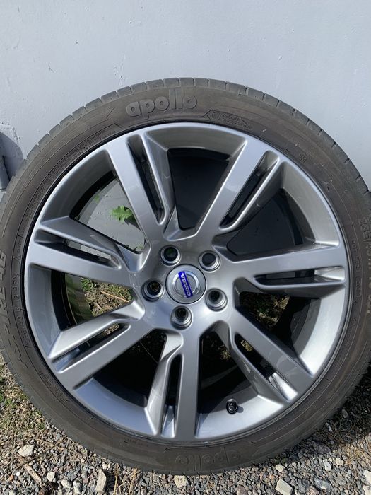 Продам диски 18 оригінал VOLVO!