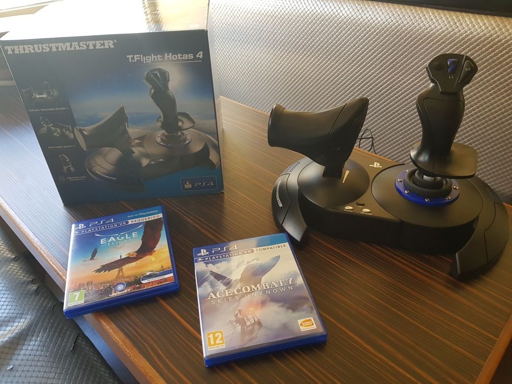 Joystick ThrustMaster t.Flight Hotas 4 ps + 2 jogos psvr