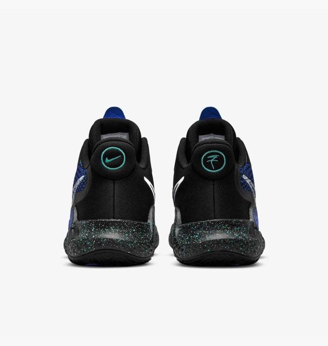 Оригінал! Кросівки Nike KD TREY 5 IX CW3400-007 US 8 (26 см)