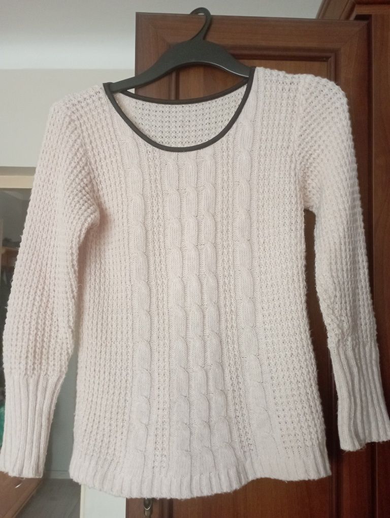 Cieplutki sweter
