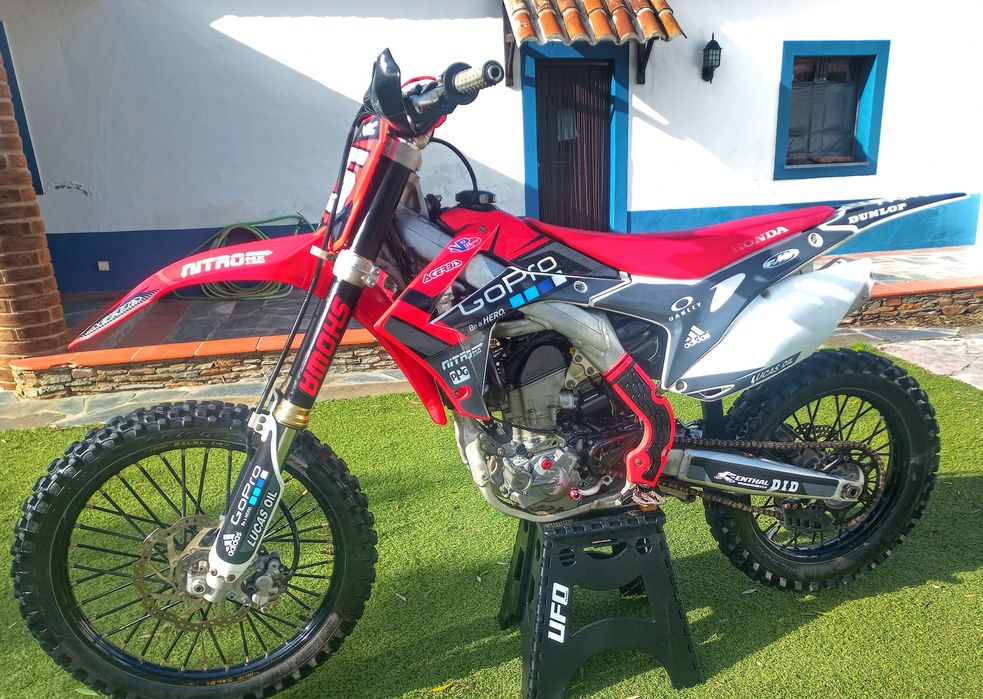 HONDA CRF 250R  --