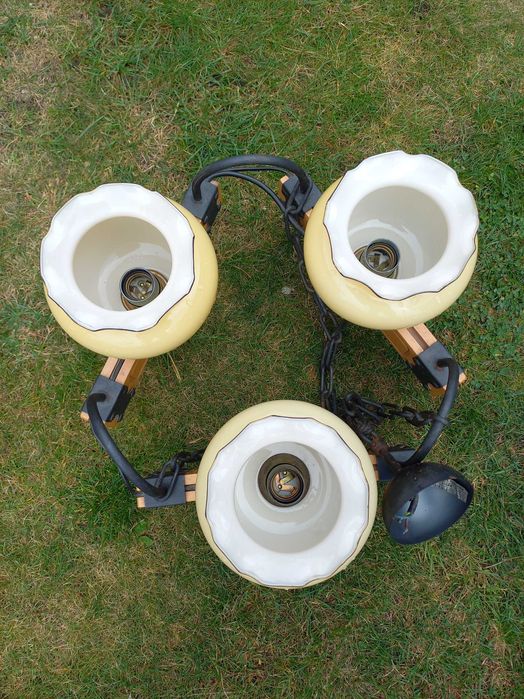 Żyrandol drewniany z okuciami *trzyramienny